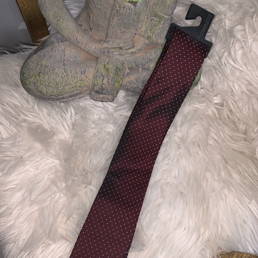 New Express men’s tie